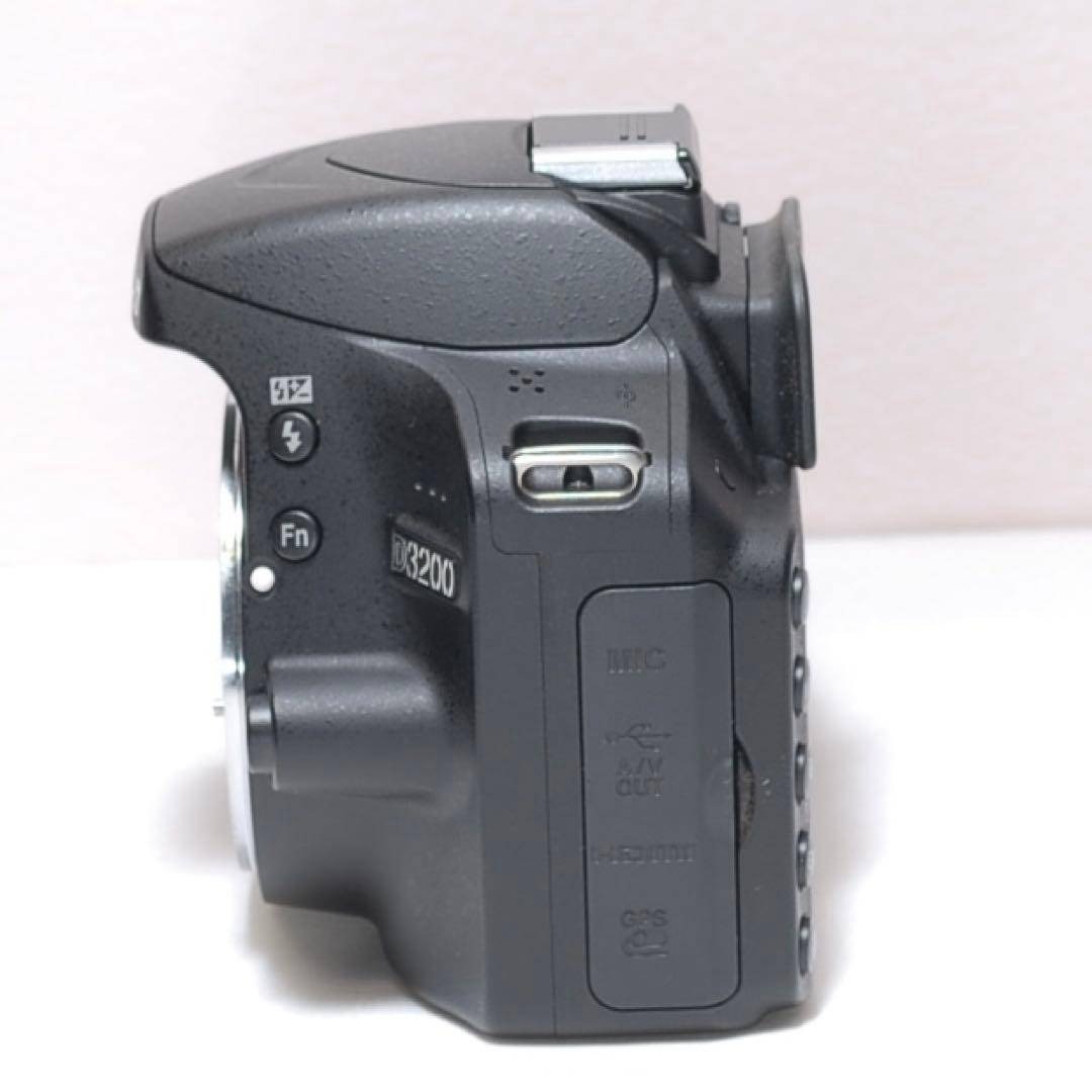 Nikon - 美品✨スポーツ観戦におすすめ✨Nikon D3200✨ダブルレンズ