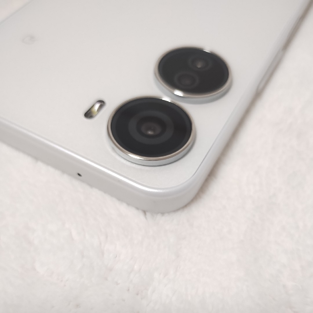 ZTE Libero 5G IV A302ZT ホワイト