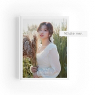 サナ（TWICE）初のソロ写真集がWhiteとBlackの2バージョンで登場