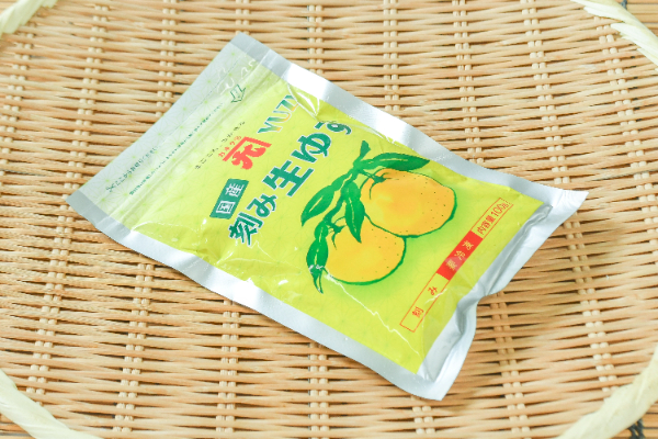 刻み生ゆず 【業務用食材の仕入れなら八面六臂】