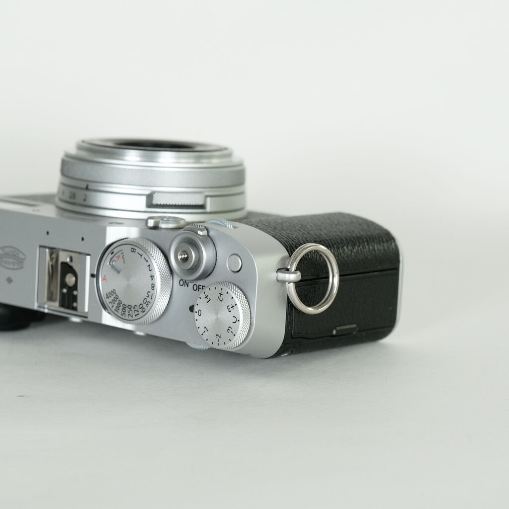 FUJIFILM X100V シルバーの出品 | ONE SCENE（ワンシーン）