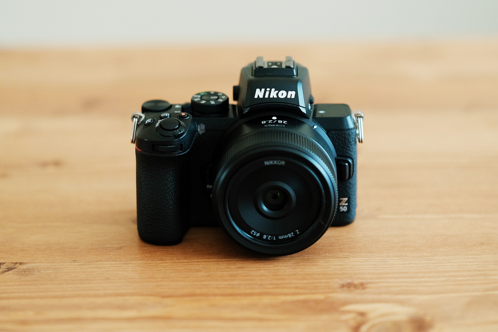 Nikon 一眼レフカメラ 28mm f/2.8レンズ付き NIKKOR Z 28mm f/2.8 実写