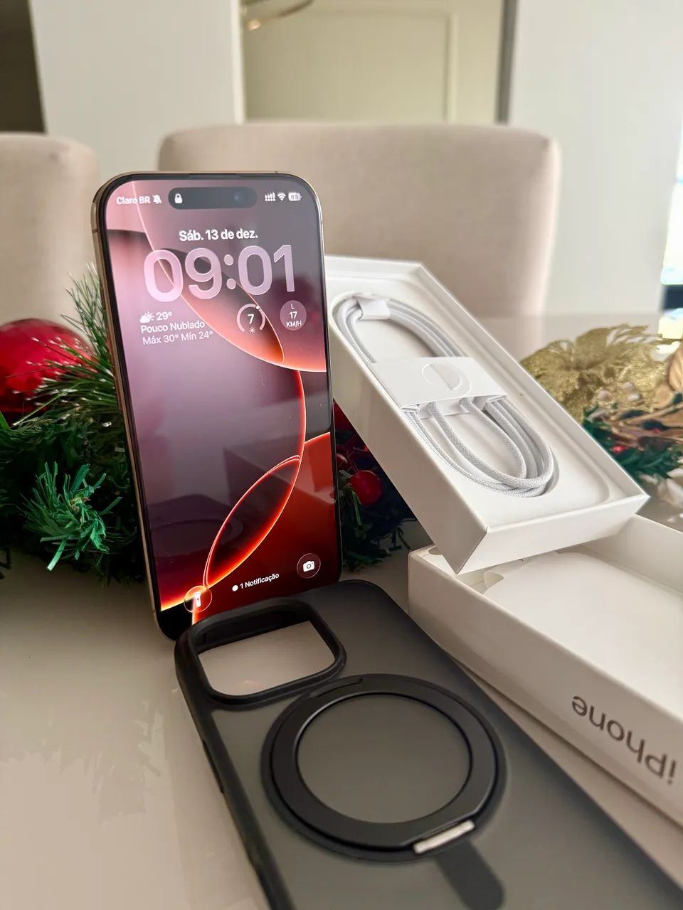 Apple iPhone 16 Pro 256GB Desert Titanium - Celulares e