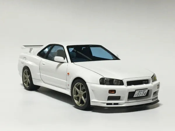 タミヤ 1/24 日産 スカイラインGT-R V-spec(R34)｜車・AUTO