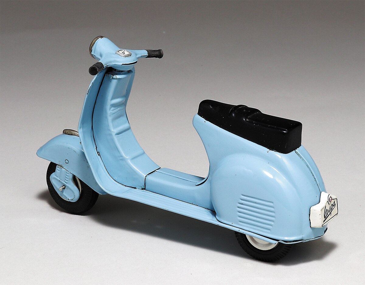 BCバンダイ ベスパ GS 水色