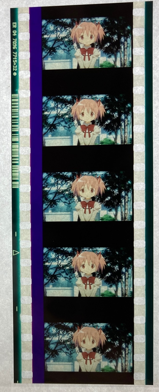 入手困難 希少】魔法少女まどかマギカ 入場特典フィルムコマ 佐倉杏子