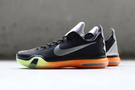 国内2月14日発売予定】 ナイキ コービー10 オールスター ブラック