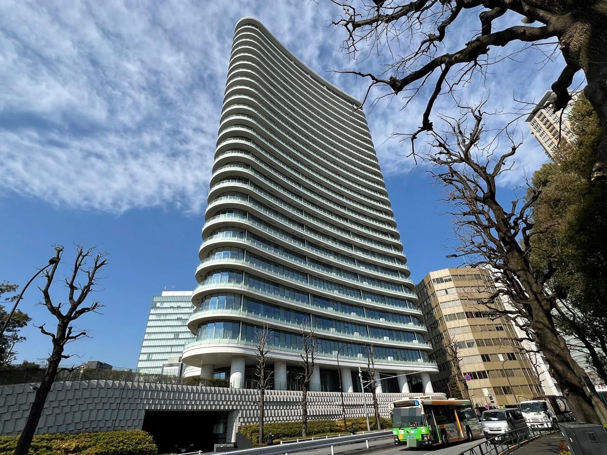 Park Court Aoyama The Tower - Luxury Apartment for Rent in Minato