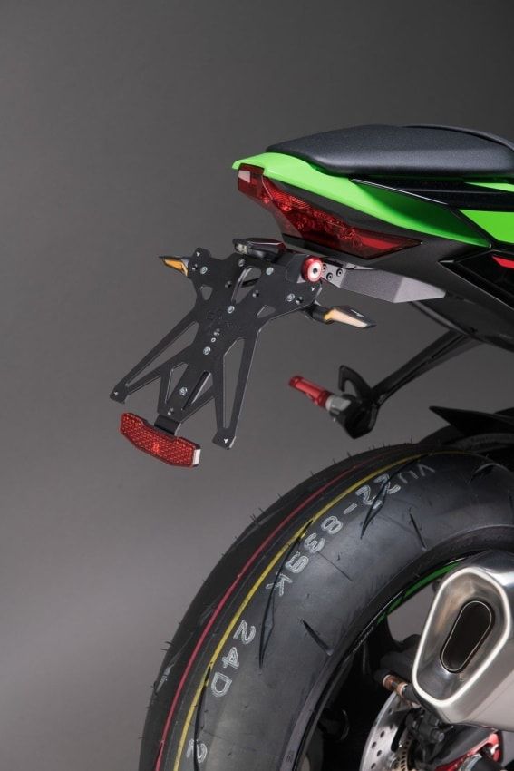 新製品】新型ZX-10R/RR用カスタムパーツが圧巻の造形美を誇るイタリア