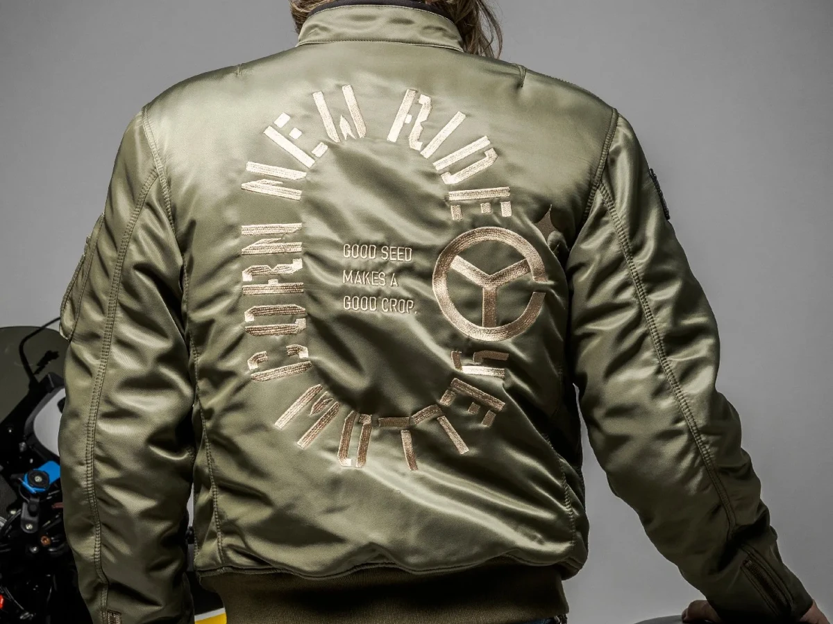 新製品】“漢”のウィンタージャケット出ました！ YELLOW CORNの街に