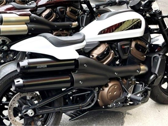 コウタロウ希少!!ハーレーXR1200モータステージフルエキマフラー