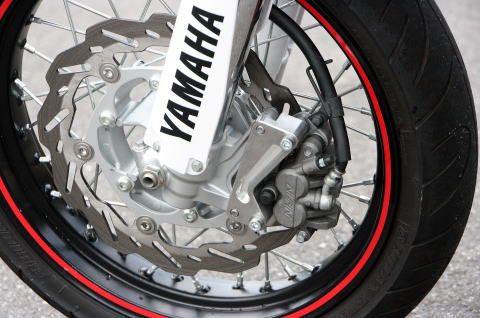 Webike | MOTO禅 モトゼン ヤマハWR250R用 WR250Xホイール取付け