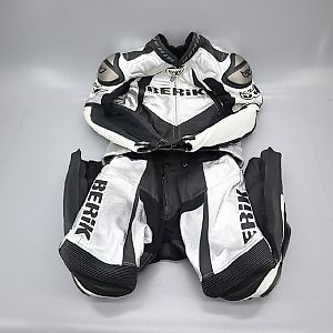 中古レーシングスーツ・革ツナギの出品中の商品│ウェビックガレージセール