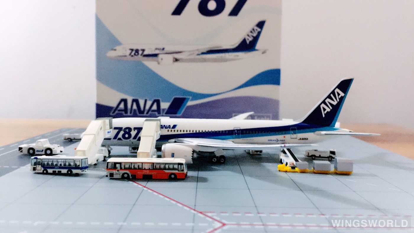 Phoenix 1:400 Boeing 787-8 ANA 全日空PH10585 JA805A 787 logo的照片