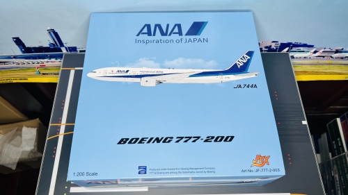 JFOX 1:200 Boeing 777-200ER ANA 全日空JF-777-2-003 JA744A 的相册