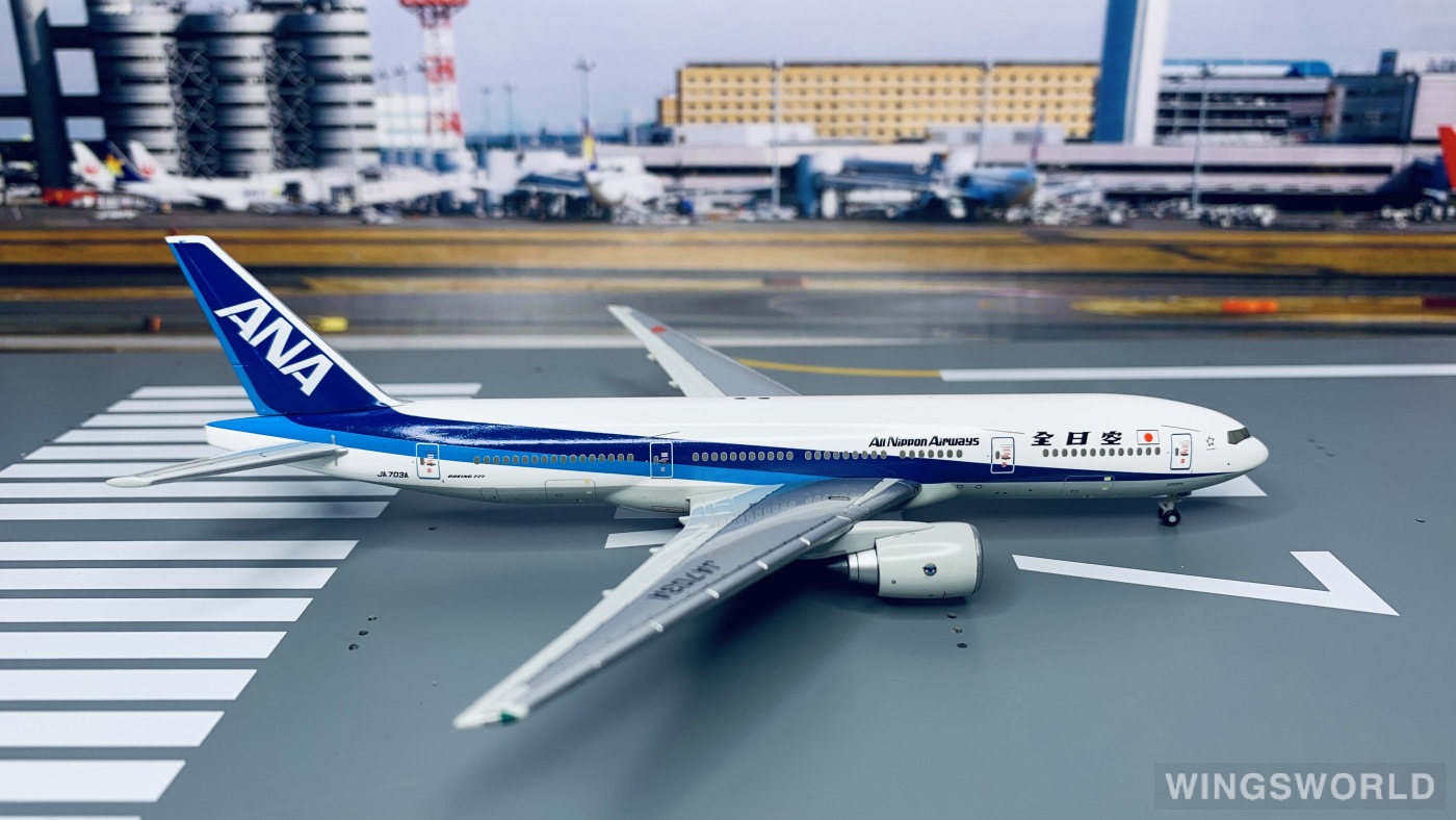 Hogan 1:400 Boeing 777-200 ANA 全日空NH40023 JA703A 的照片作者
