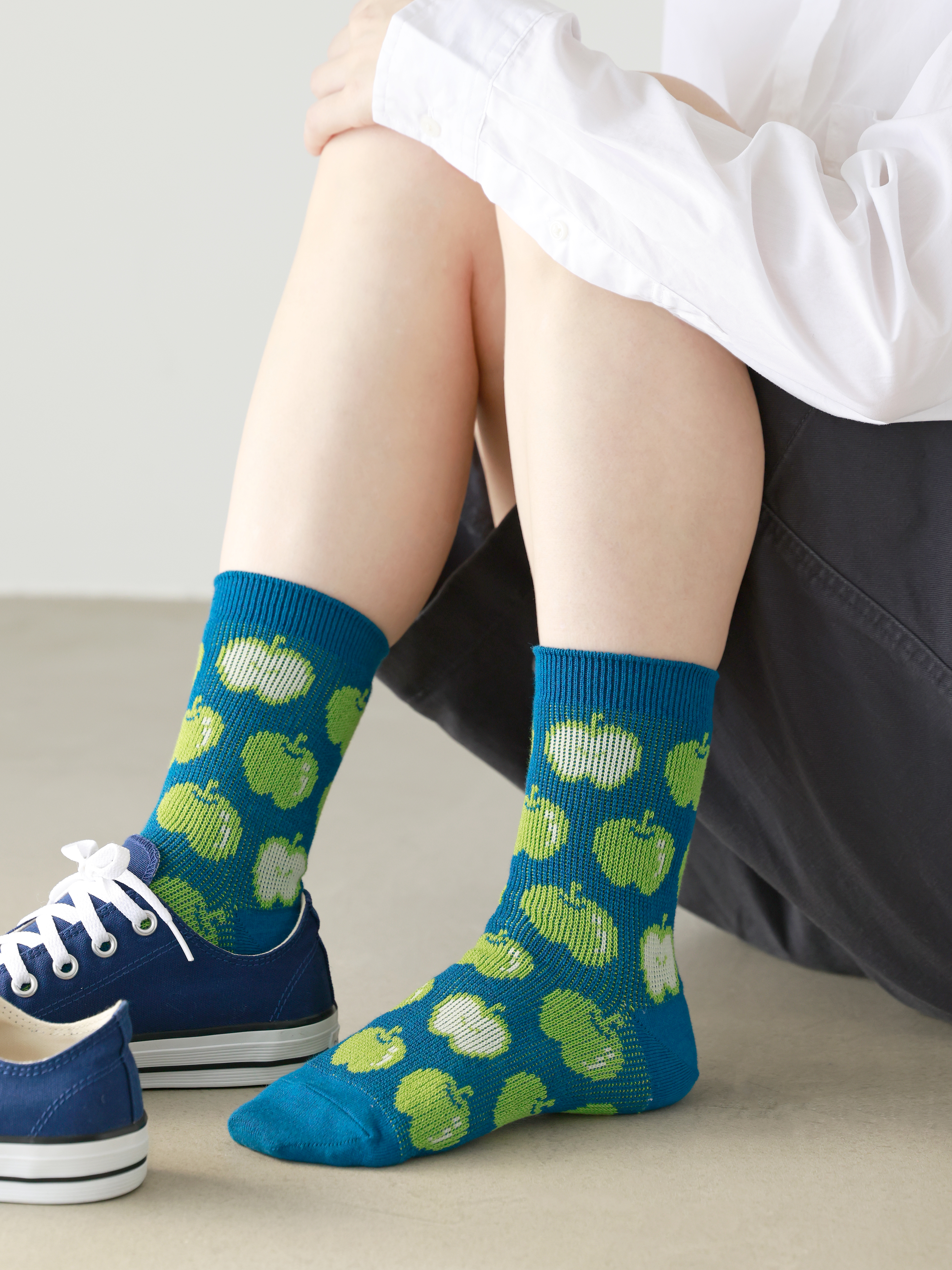 たっぷりアップルジャカードショートソックス ( 011130945 ) | 靴下屋