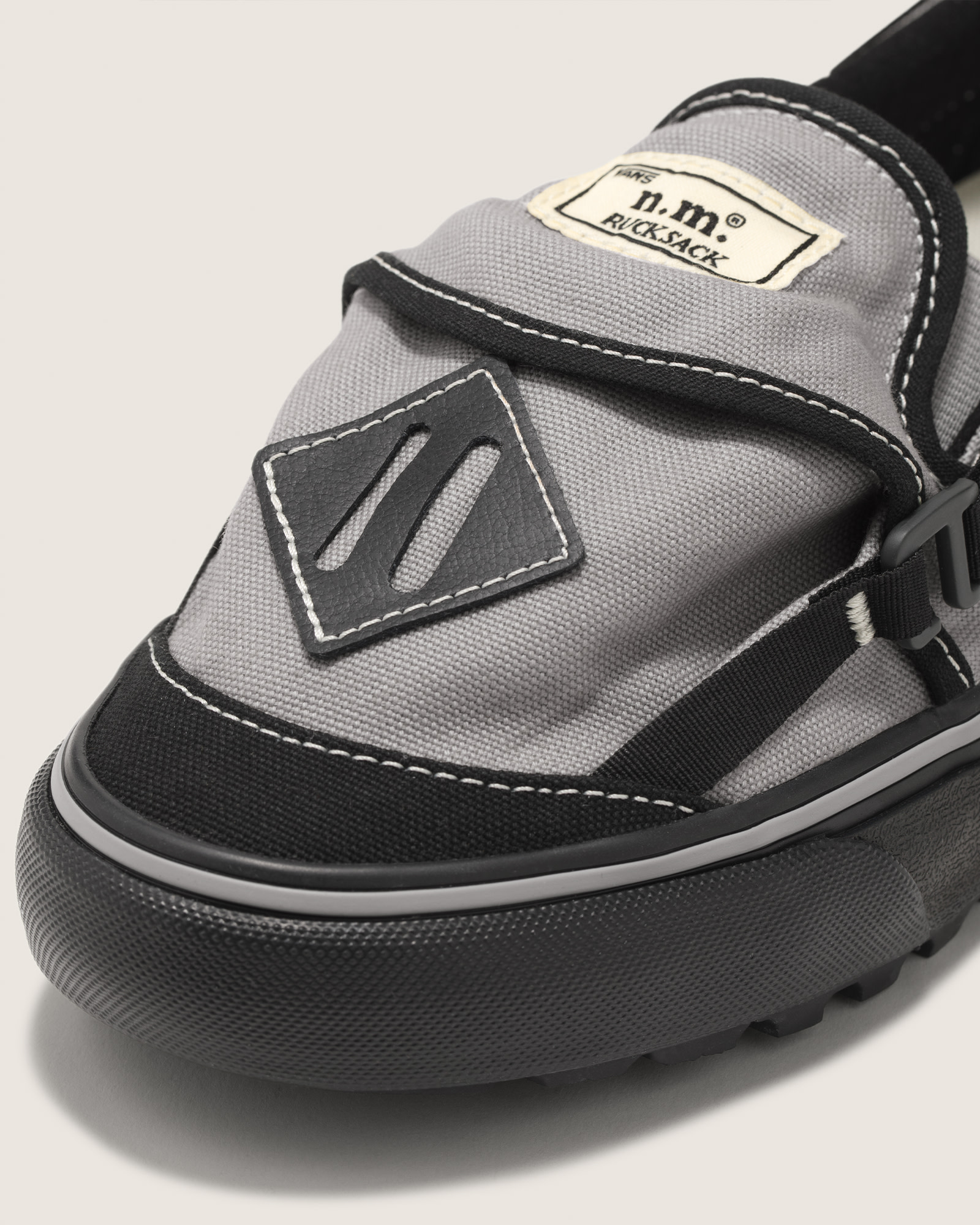 NICOLE MCLAUGHLIN スリッポン MTE RS| VANS（ヴァンズ）公式ストア