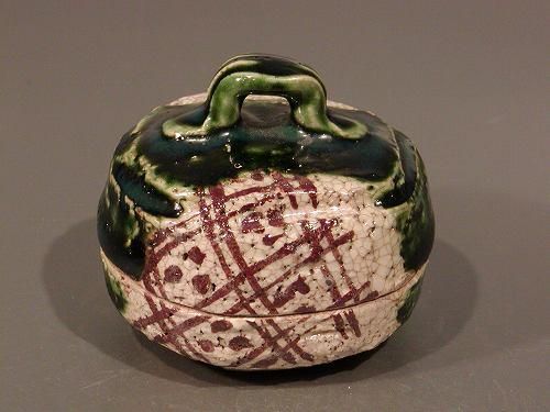 茶道具 織部焼 山口錠鉄作 香合 時代箱 V 8373 茶道具 織部焼 山口錠鉄