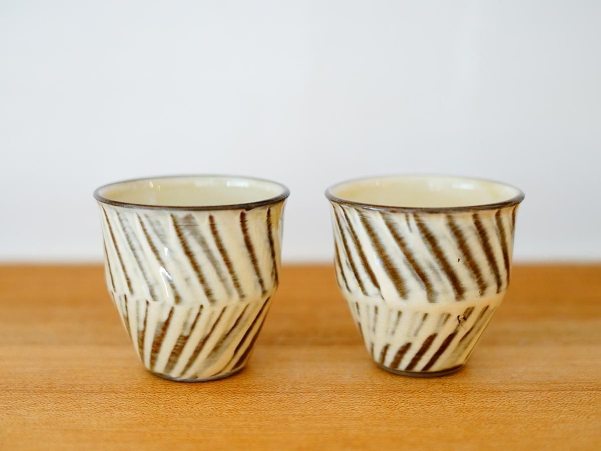 焼酎呑型湯のみ 打ち刷毛目 | 小鹿田焼 黒木昌伸窯| うつわと灯り