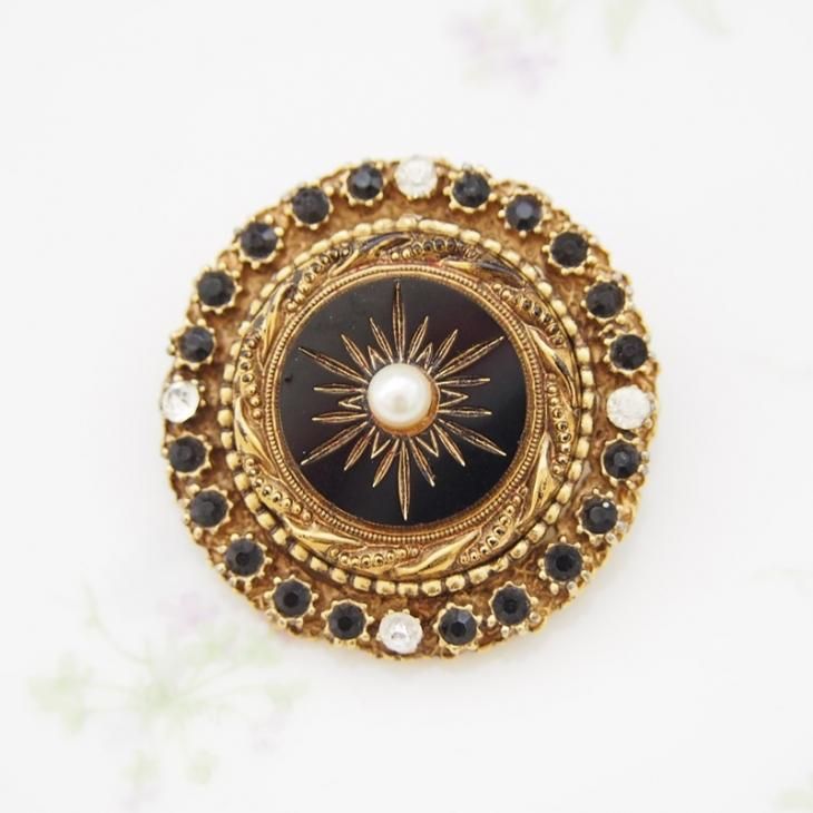 Sphinx スフィンクス ゴールドトーン ブラックラインストーン スター