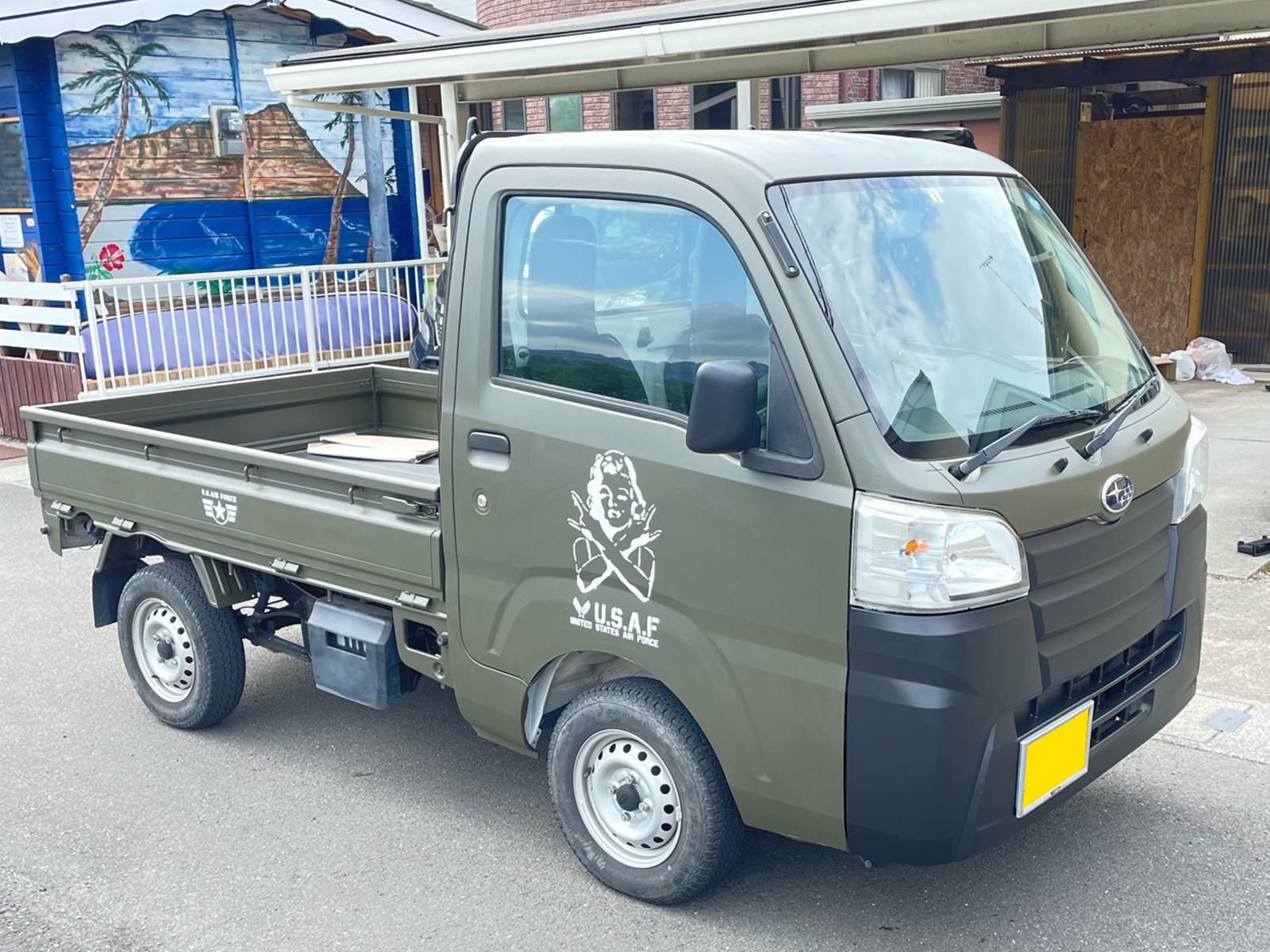 スバル サンバートラックをオリーブドラブで刷毛塗り全塗装！ - 刷毛