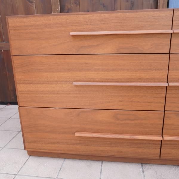 ACTUS(アクタス)で取り扱われていたSHINE(シャイン) ウォールナット材