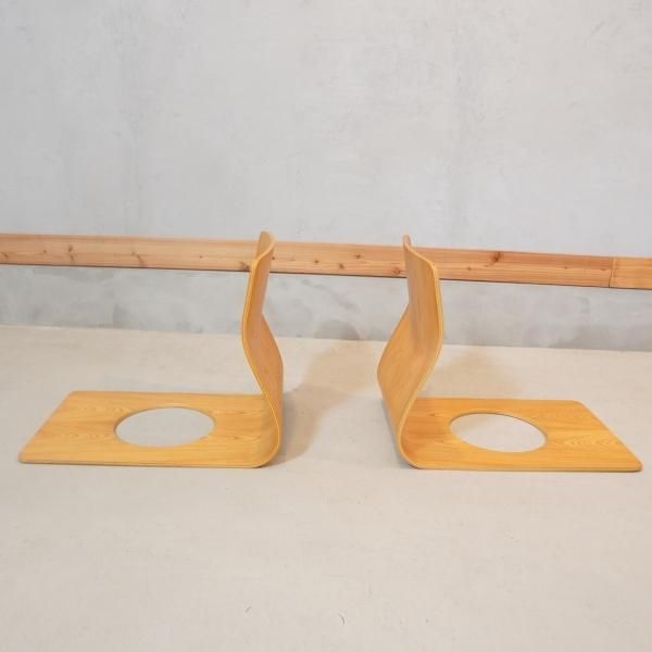 天童木工(TENDO)のケヤキ材板目を使用した曲木 座椅子です