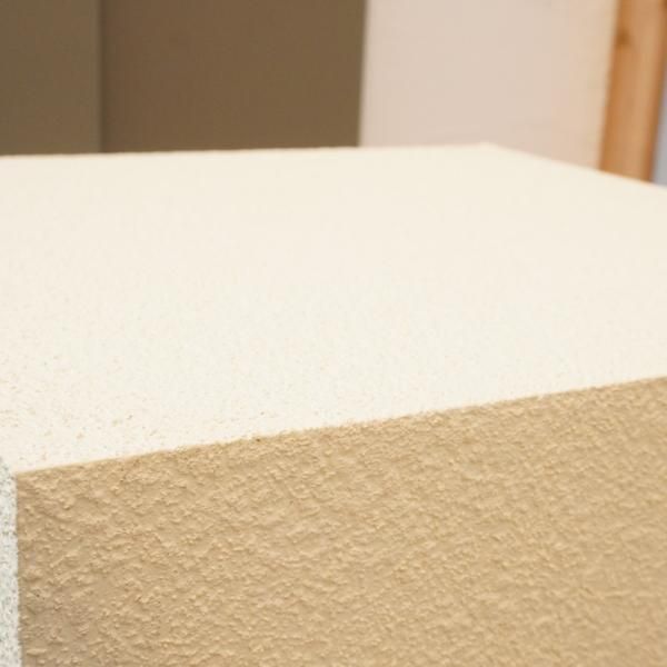 ZARA HOME(ザラホーム)のキューブテーブル/オフホワイトです。質感豊か