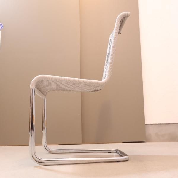 ACTUS(アクタス)取り扱いのTECTA(テクタ)社のB20 チェア。ジャン