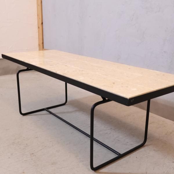 IDEE(イデー)で取り扱われていたMACTAN(マクタン) ローテーブル