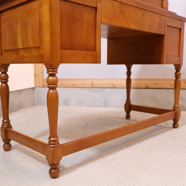 横浜クラシック家具 Daniel(ダニエル)のアーリーアメリカンシリーズ A