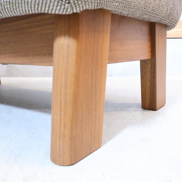 NAGANO INTERIOR(ナガノインテリア)のウォールナット材 オットマンです