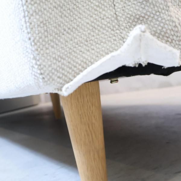 unico(ウニコ)のRAUFA(ラウファ) 3シーターソファです。ナチュラルな色