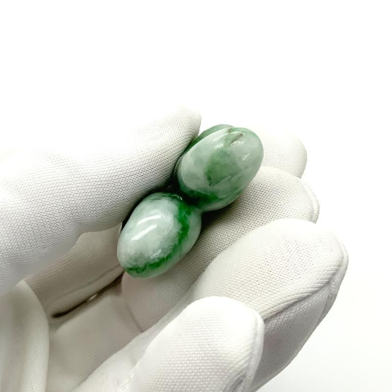 糸魚川翡翠 勾玉 蝶型/双子型 SAランク 】 国産 天然石 糸魚川産翡翠