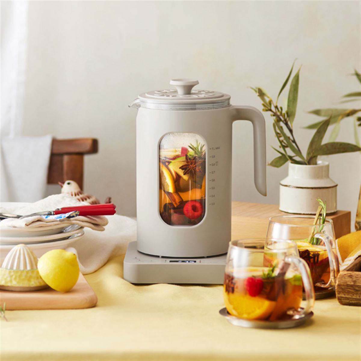 BRUNO、ホットサングリアや温泉卵が作れる「温度調節マルチケトル