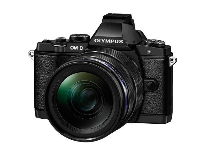 オリンパス、デザイン性と操作性を高めた「OM-D E-M5 PROレンズキット