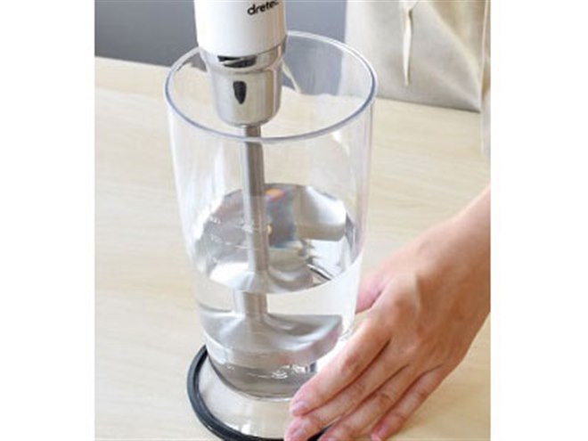 ドリテック、「つぶす」「まぜる」1台2役のハンドブレンダー - 価格.com