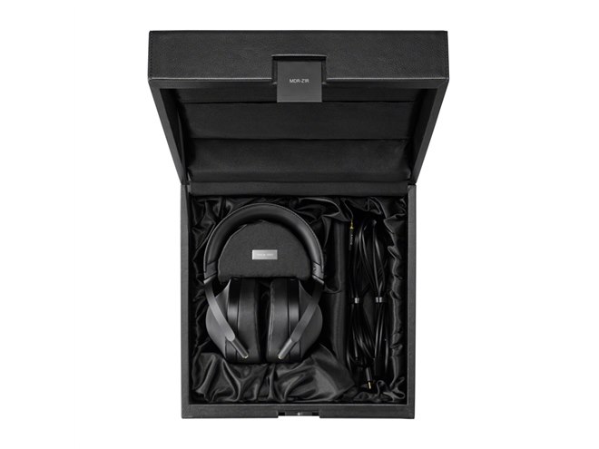 ソニー、約20万円の最上位ハイレゾヘッドホン「MDR-Z1R」を10/29発売