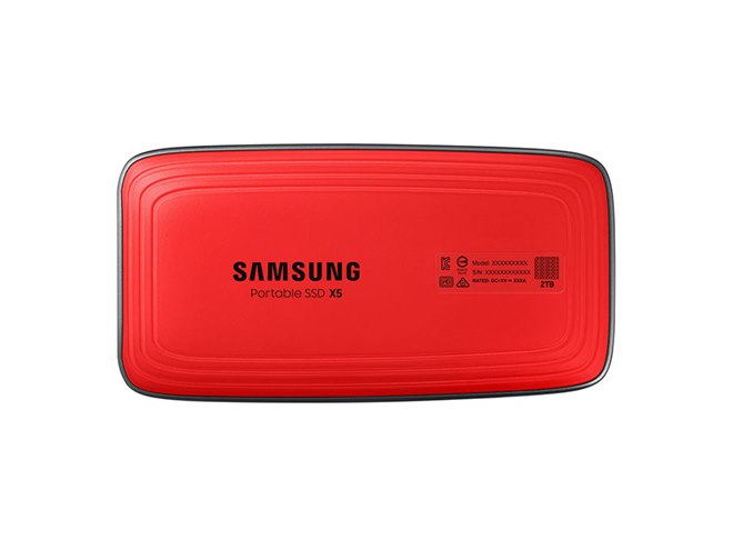 サムスン、Thunderbolt 3接続で最大2800MB/sに対応したポータブルSSD