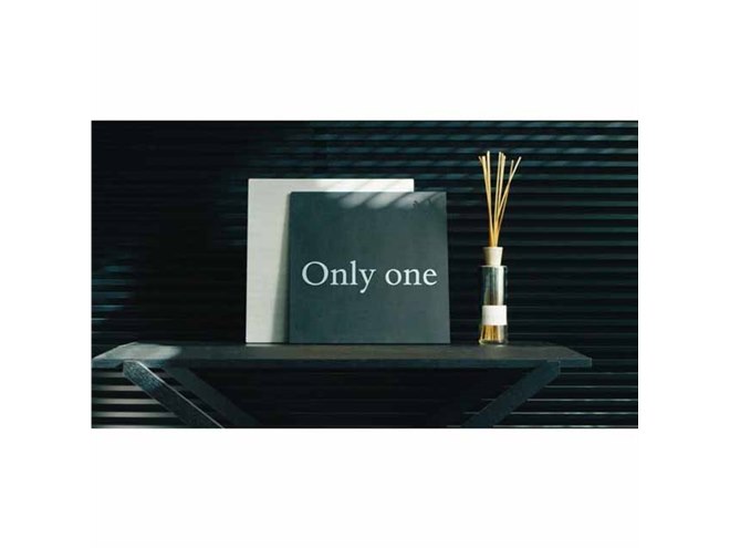 歌詞を表示するリリックスピーカーの第2弾「Lyric Speaker Canvas」が