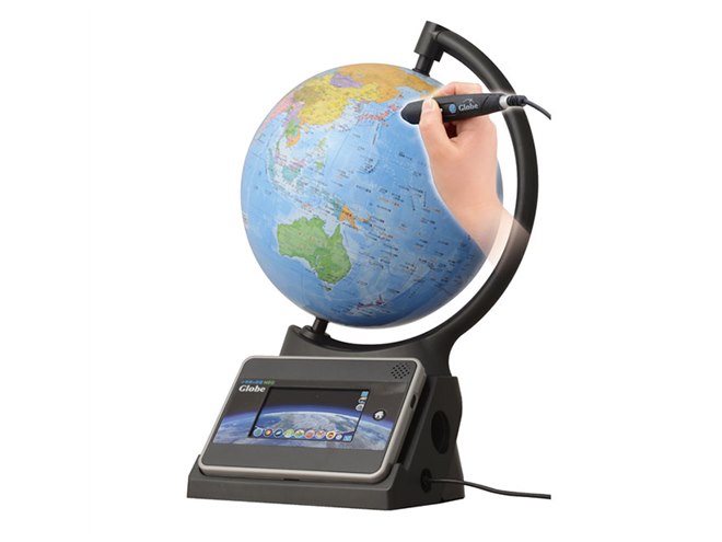 タカラトミー、遊んで学べるおしゃべり地球儀「小学館の図鑑NEOGlobe