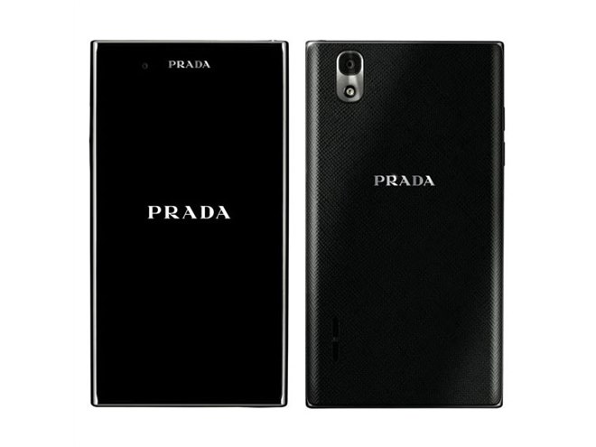 ドコモ、「PRADA phone by LG L-02D」を1月26日に発売 - 価格.com