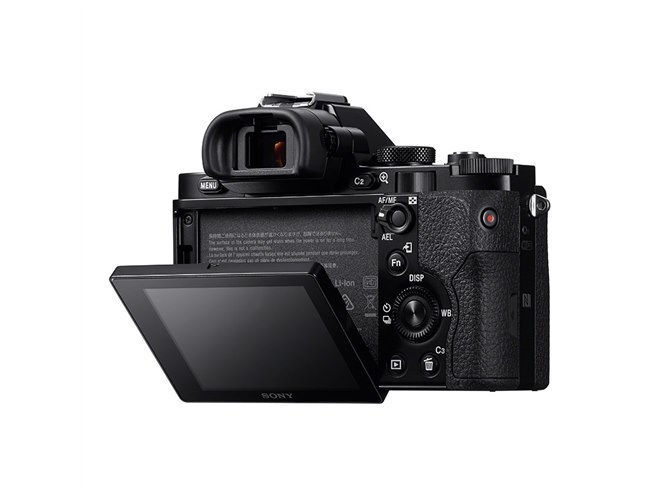 ソニー、世界初フルサイズセンサーを搭載したミラーレス一眼「α7