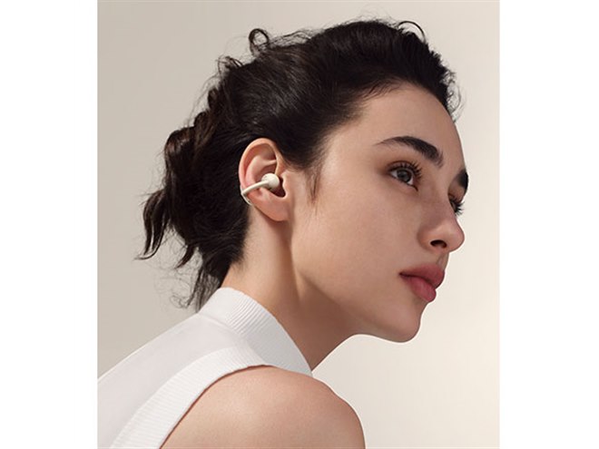 ファーウェイ、イヤーカフ型イヤホン「HUAWEI FreeClip」に新色