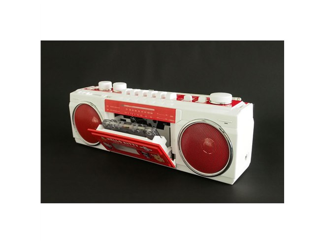 ハローキティ」50周年記念デザインのBluetoothラジカセが限定発売