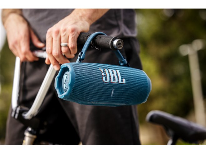 JBL、音質・デザイン・機能を強化した大人気Bluetoothスピーカーの後継