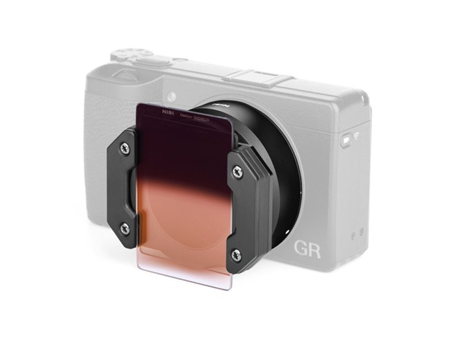 NiSi、「RICOH GR III」専用角型ホルダーに最上位モデル「マスター