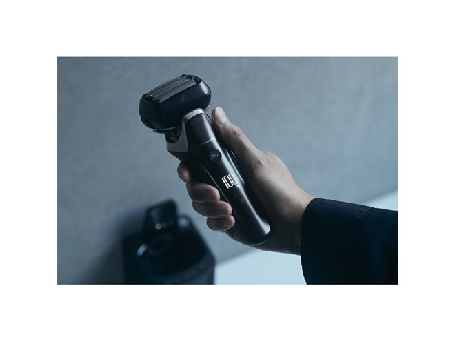 パナソニック、新開発「6枚刃システム」を搭載した「ラムダッシュ」3