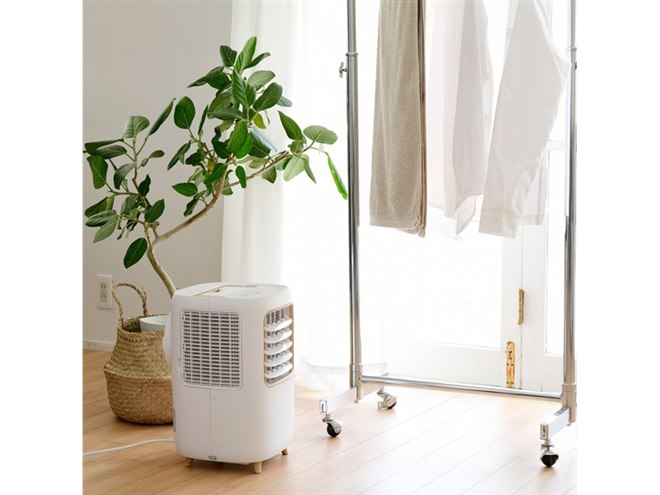 山善、－7度の冷風で涼める「コンパクトクーラー」に木目調デザインの